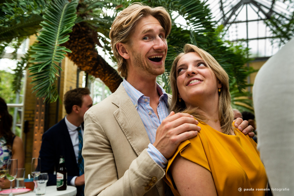 bruidspaar, trouwen, fotograaf, trouwfotograaf, Amsterdam, bruid, bruidegom, Hortus Botanicus, trouwreceptie