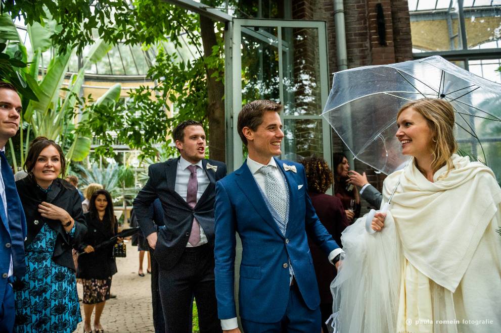 bruidspaar, trouwen, fotograaf, trouwfotograaf, Amsterdam, bruid, bruidegom, Hortus Botanicus, trouwreceptie
