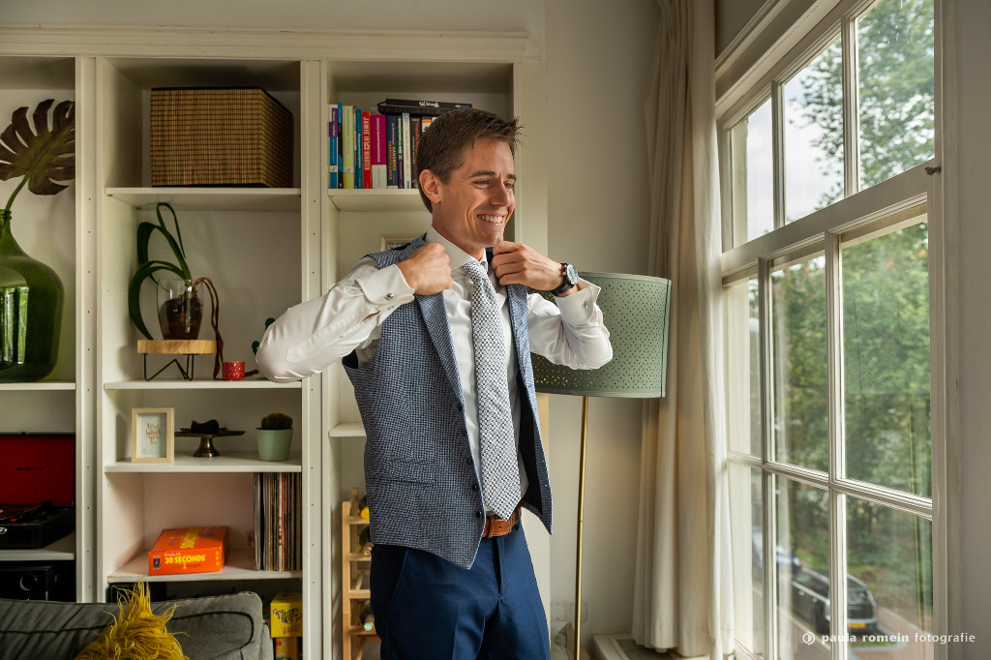 bruidspaar, trouwen, fotograaf, trouwfotograaf, Amsterdam, bruid, bruidegom, aankleding