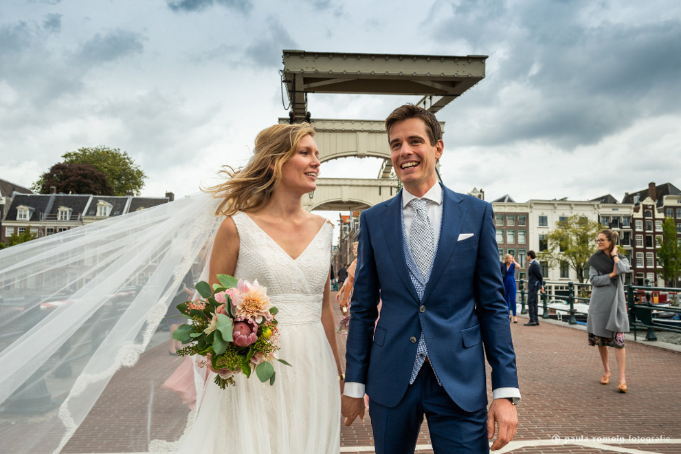 bruidspaar, trouwen, fotograaf, trouwfotograaf, Amsterdam, bruid, bruidegom, Magere Brug
