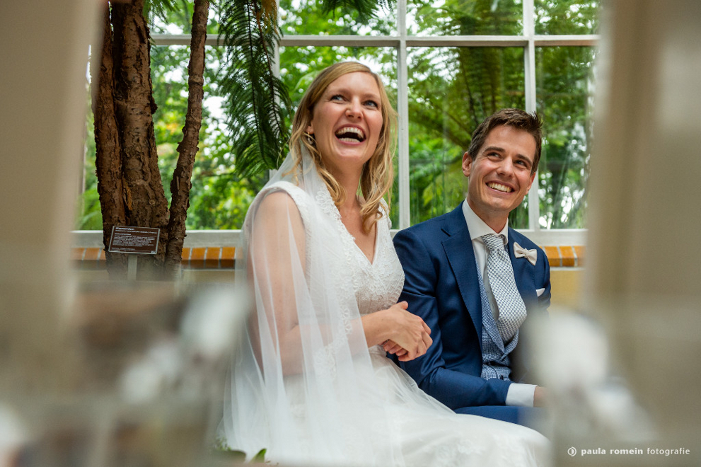 bruidspaar, trouwen, fotograaf, trouwfotograaf, Amsterdam, bruid, bruidegom, Hortus Botanicus , trouwceremonie
