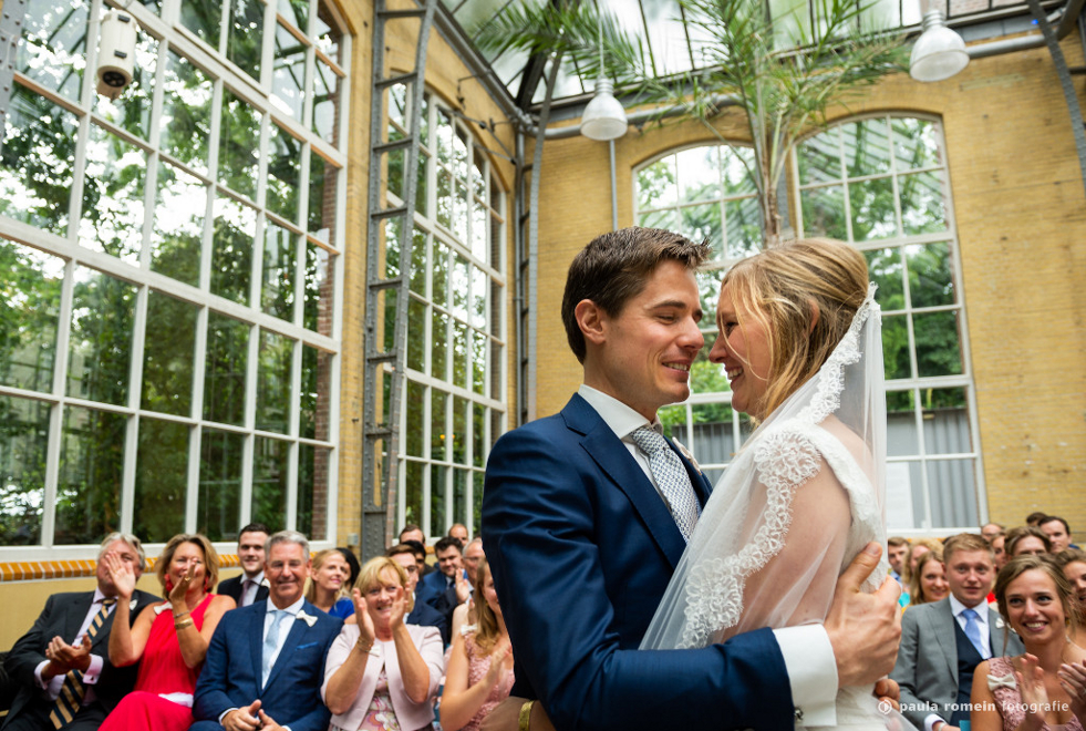 bruidspaar, trouwen, fotograaf, trouwfotograaf, Amsterdam, bruid, bruidegom, Hortus Botanicus , trouwceremonie